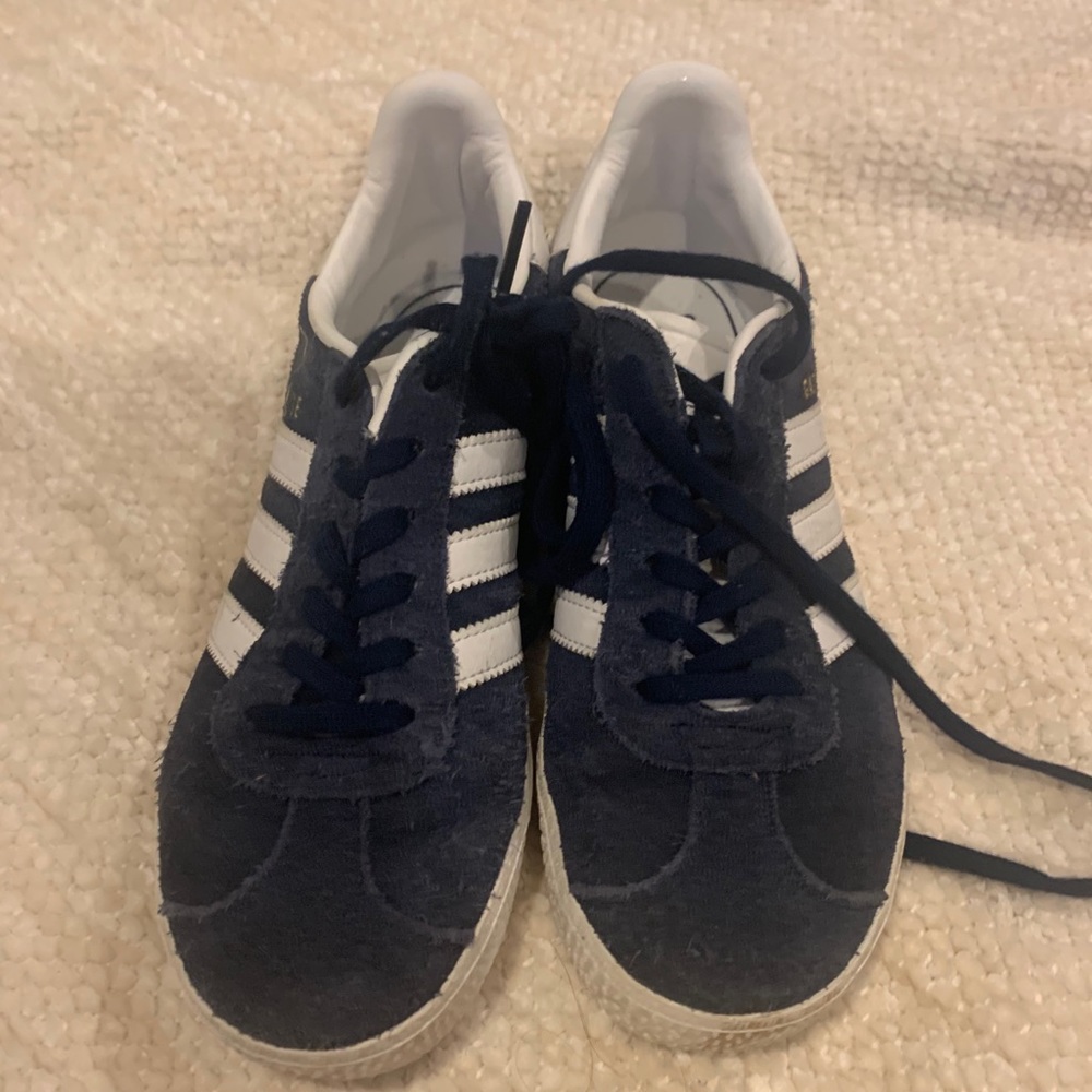 Adidas navy blue Gazelle